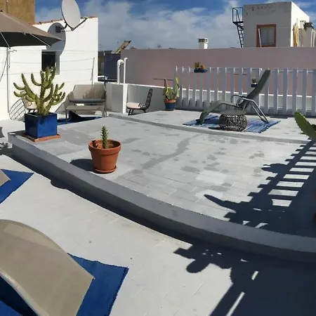 Ground Floor House With A Terrasse Holiday home Fuzeta