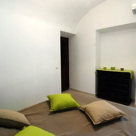 Holiday home Ground Floor House With A Terrasse *